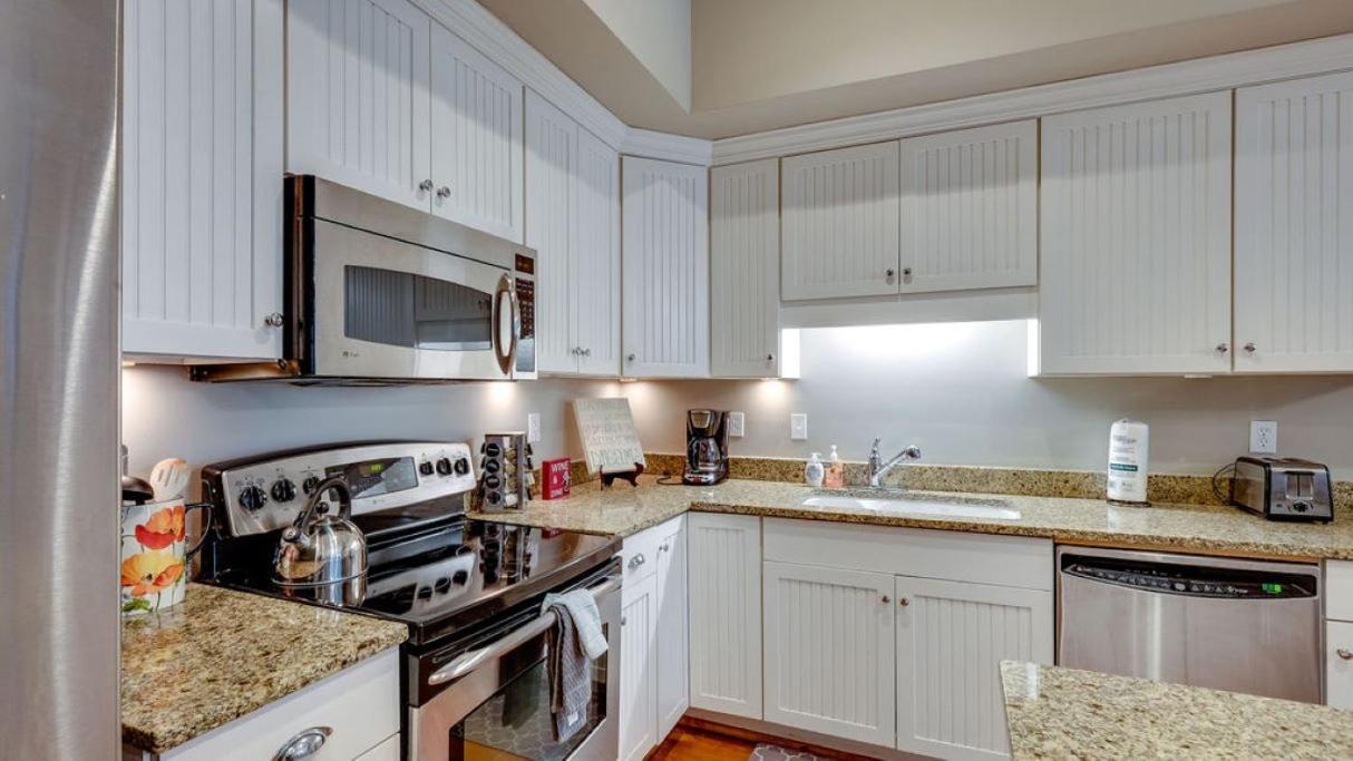 201 York #3 - Homey Downtown 2 Bedroom Steps From The River Savannah Ngoại thất bức ảnh