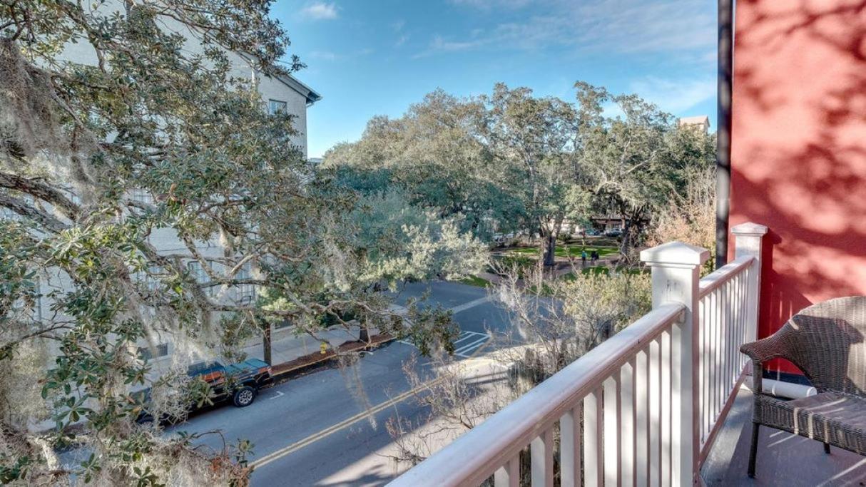 201 York #3 - Homey Downtown 2 Bedroom Steps From The River Savannah Ngoại thất bức ảnh