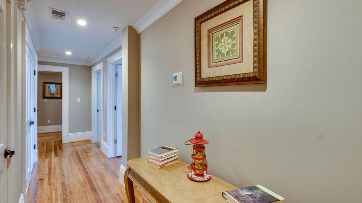 201 York #3 - Homey Downtown 2 Bedroom Steps From The River Savannah Ngoại thất bức ảnh