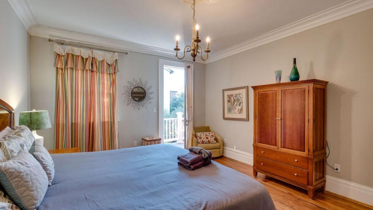 201 York #3 - Homey Downtown 2 Bedroom Steps From The River Savannah Ngoại thất bức ảnh
